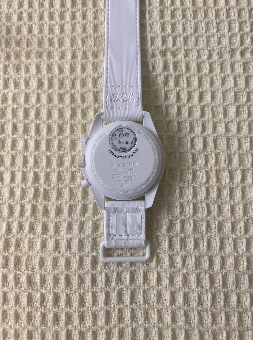 Watch - Swatch x Omega Speedmaster Mission to the Moonphase